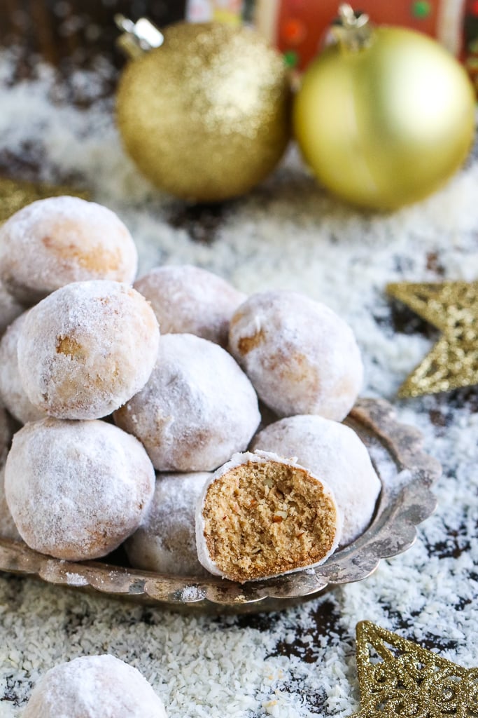 A close up of almond balls with Sugar